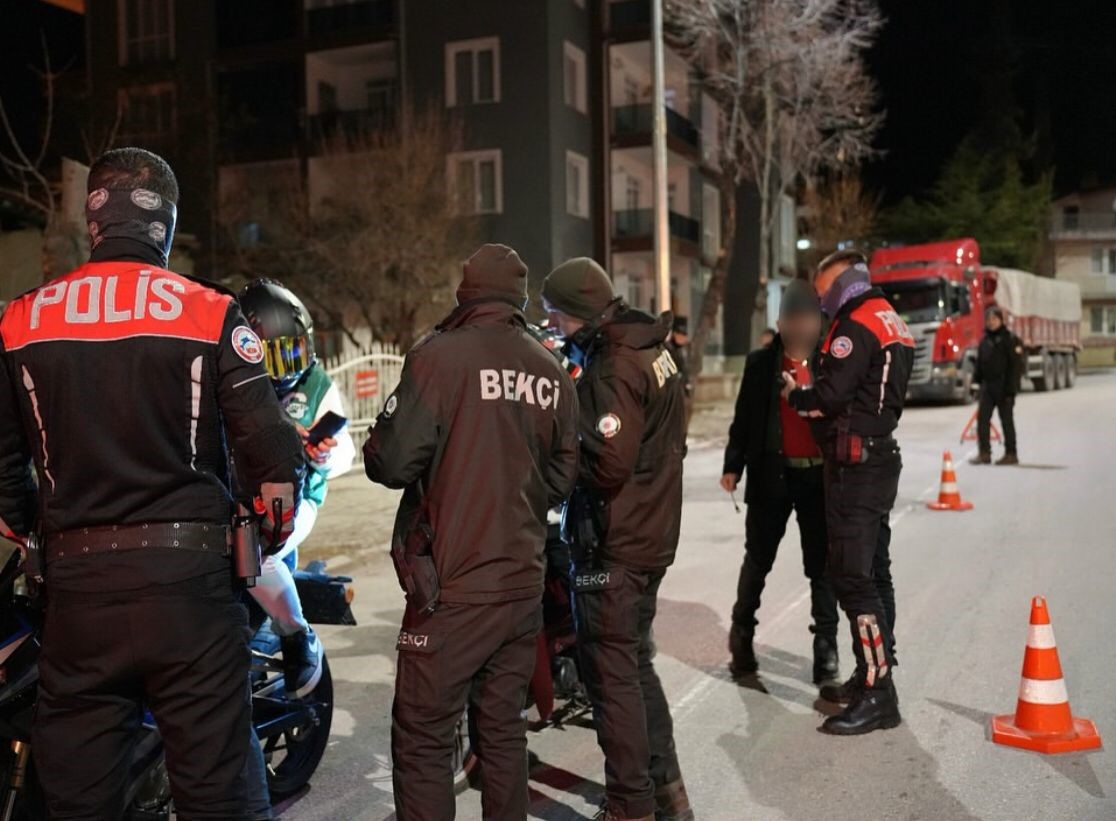 Isparta’da bir haftada 41 aranan şahıs yakalandı, 2 bini aşkın sürücüye para cezası kesildi