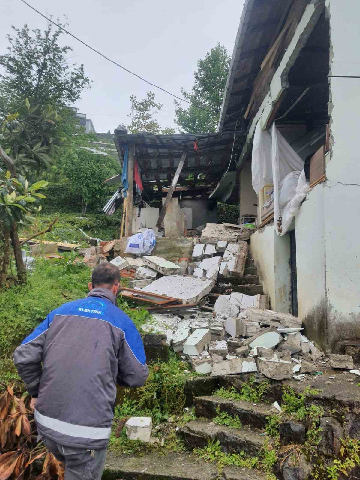 Trabzon’da tüp patlaması sonucu ev çöktü: 1 yaralı
