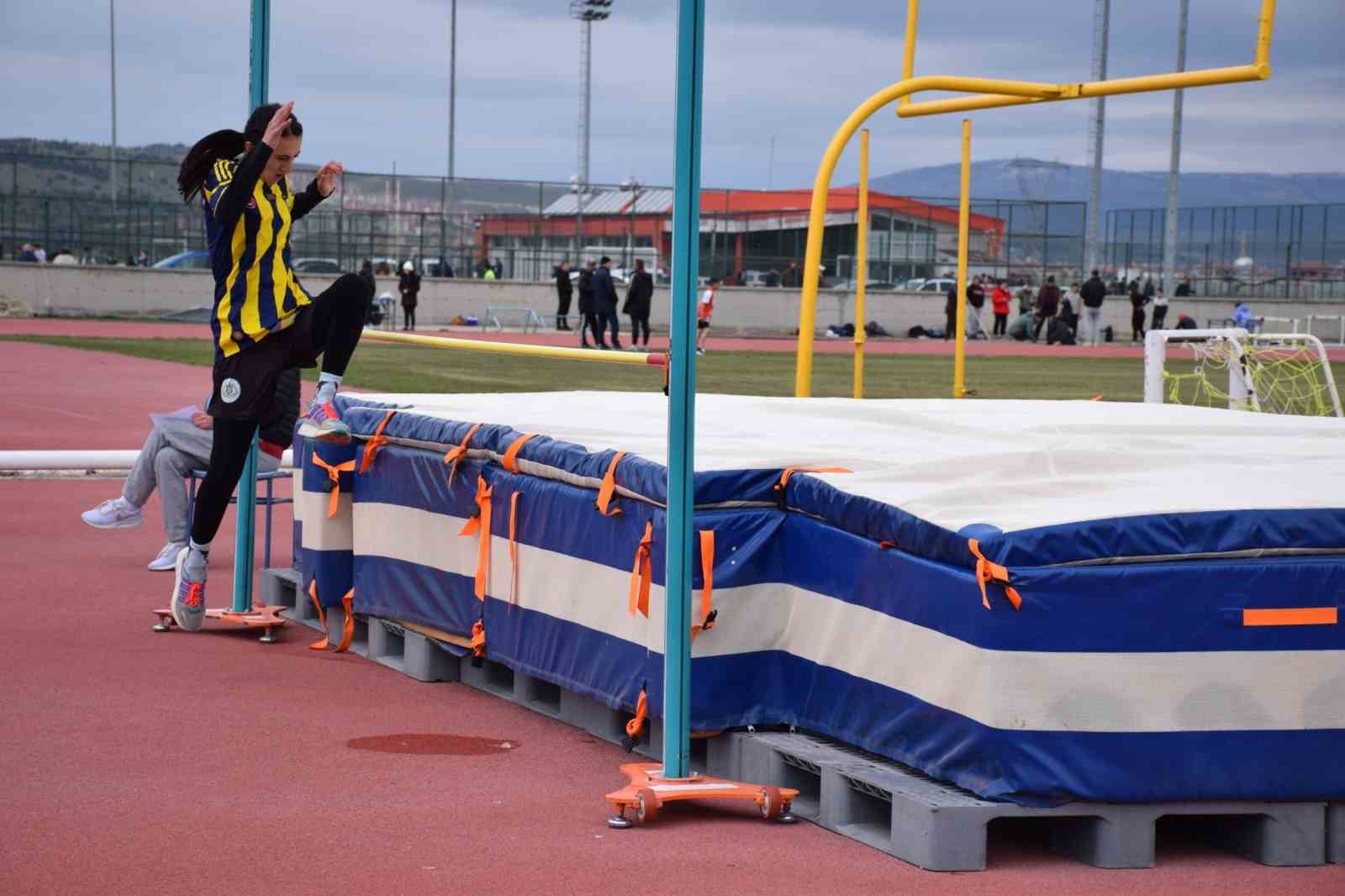Afyonkarahisar’da Atletizm Analig il seçmeleri yapıldı
