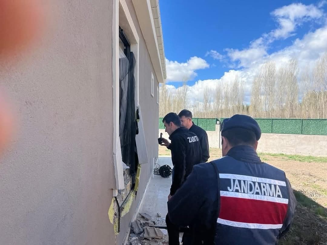 Ankara’da kaçak hobi bahçeleri yıkılıyor
