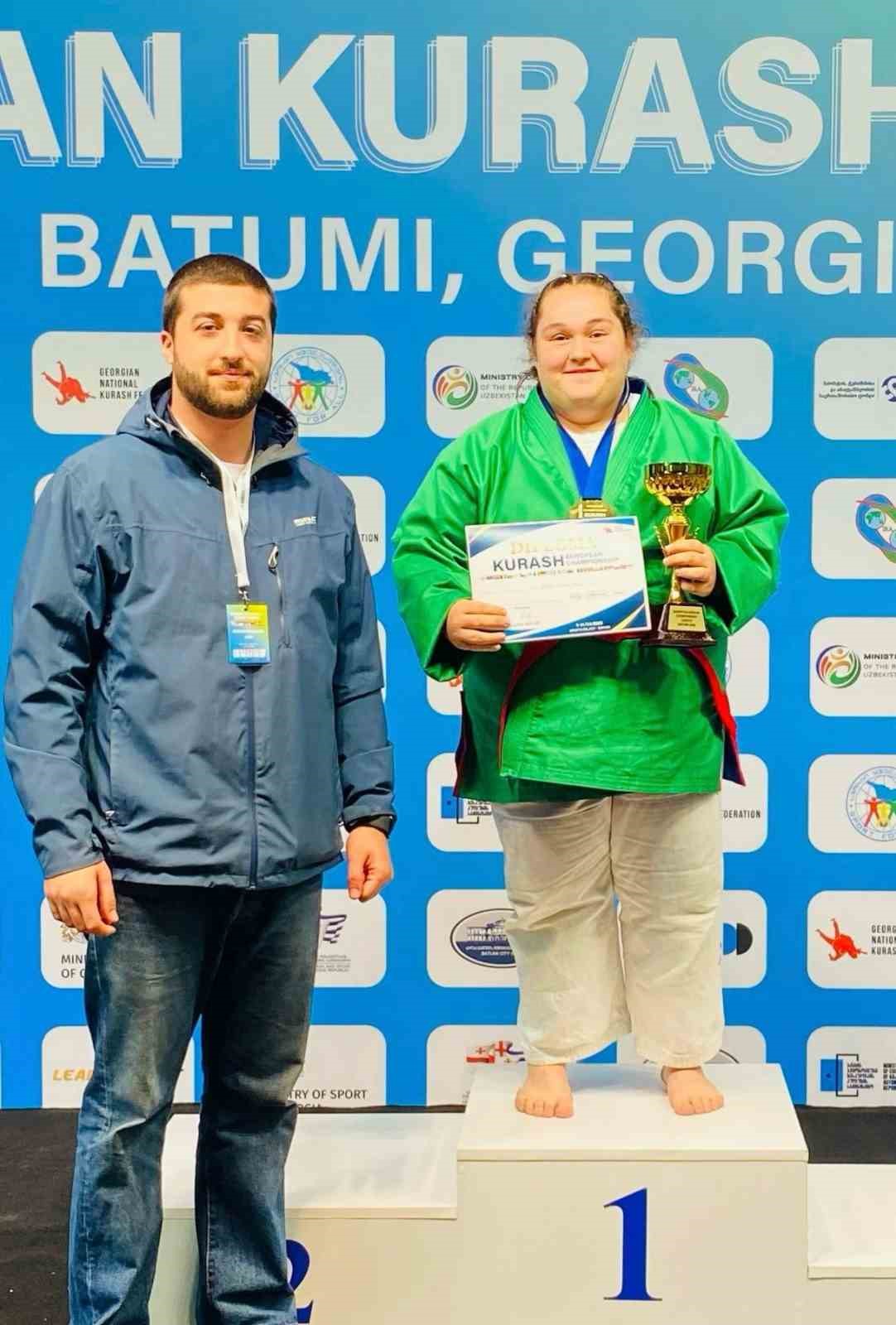 G&uuml;rcistan&rsquo;dan 2 altın,1 g&uuml;m&uuml;ş madalya ile d&ouml;nd&uuml;ler
