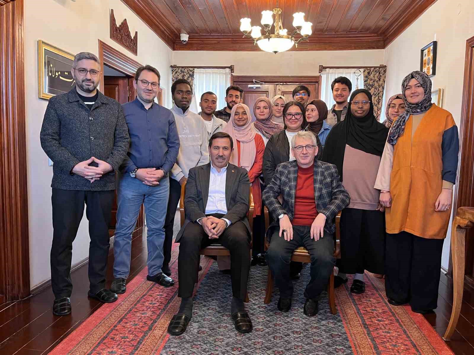 Karatay&rsquo;da geleneksel sanatlar yabancı &ouml;ğrencilerle buluşuyor
