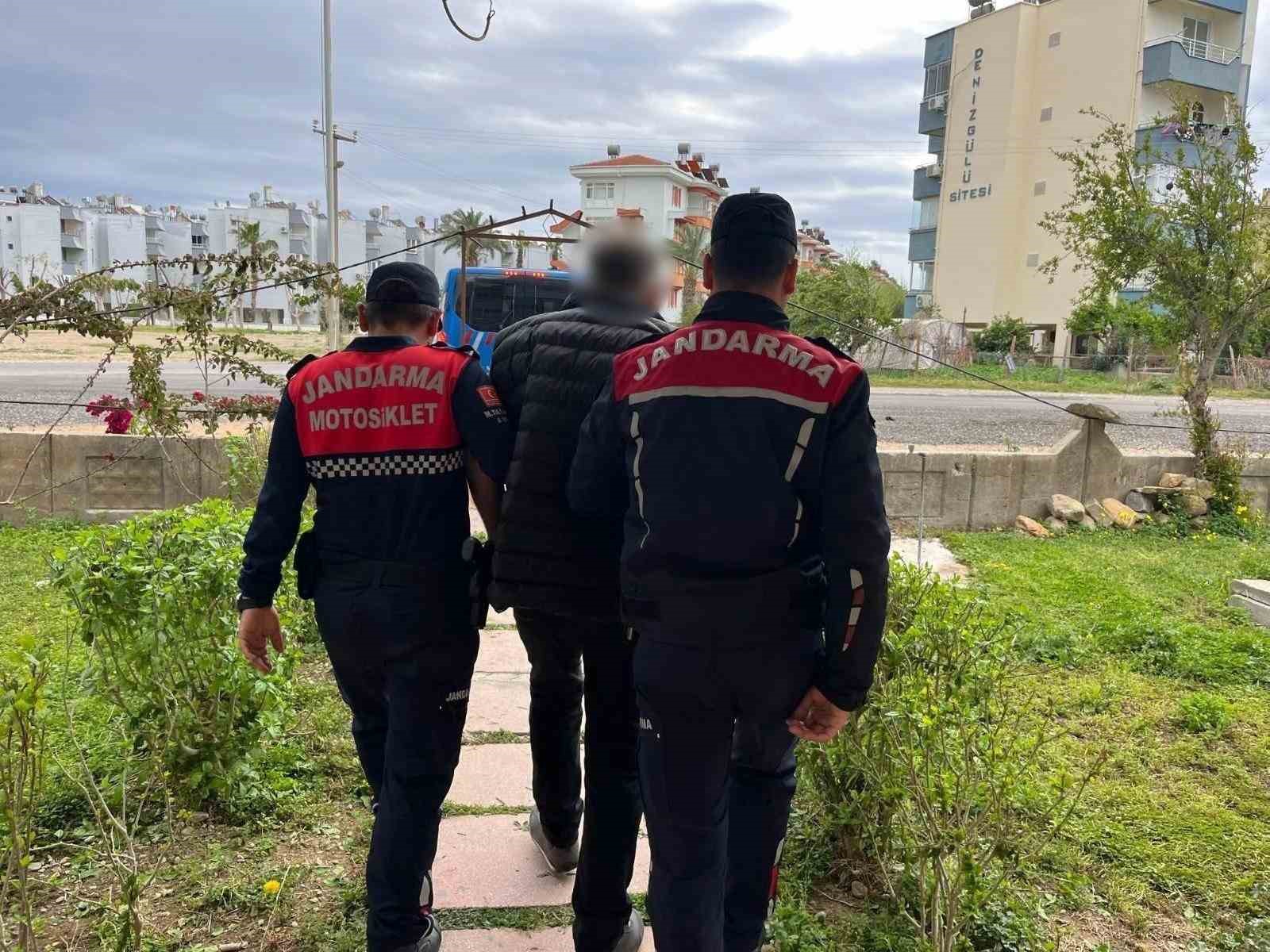 Mersin&rsquo;de fuhuş ve insan ticareti operasyonu: 2 tutuklama
