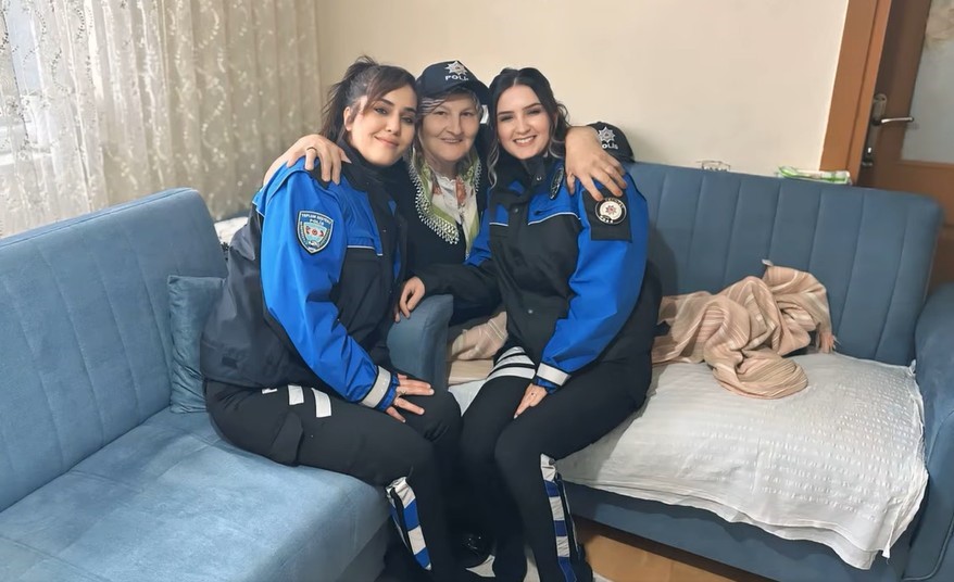 Suzan teyzeye emniyetten doğum g&uuml;n&uuml; s&uuml;rprizi
