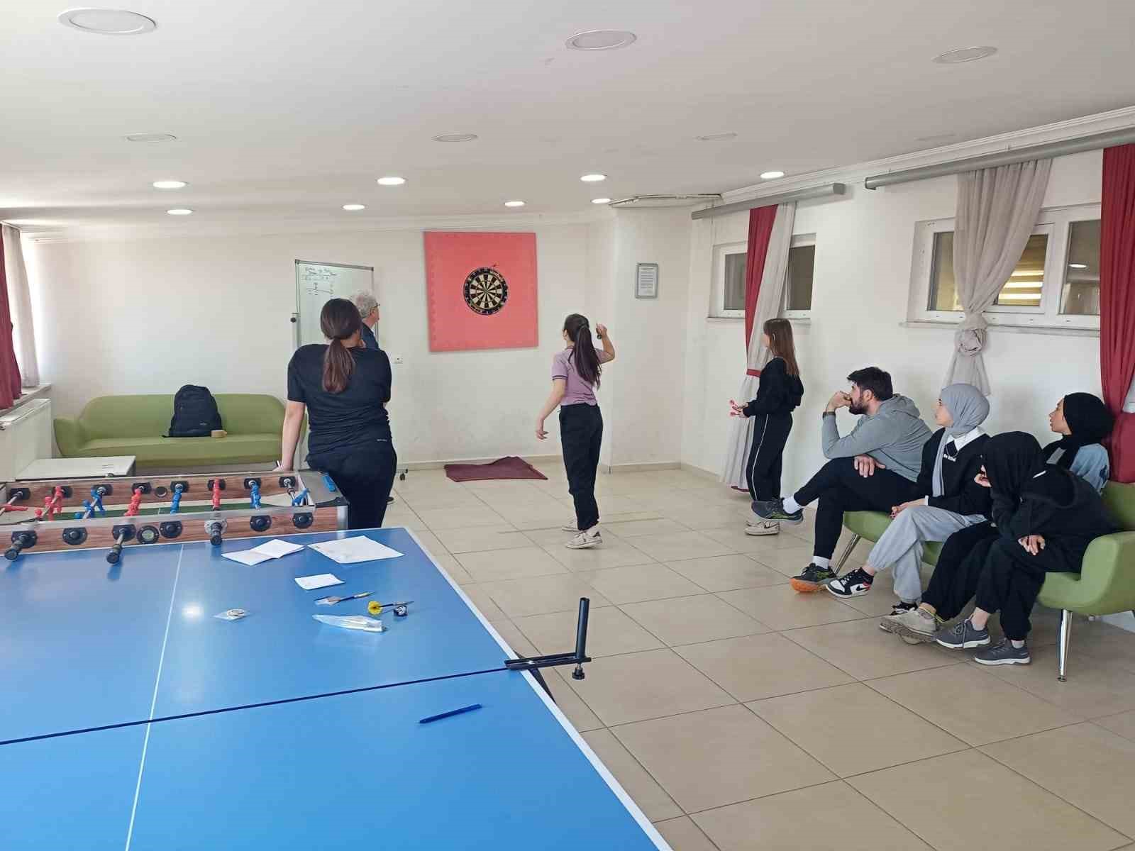 Şuhut’ta Okul Sporları ikinci küme müsabakaları devam ediyor