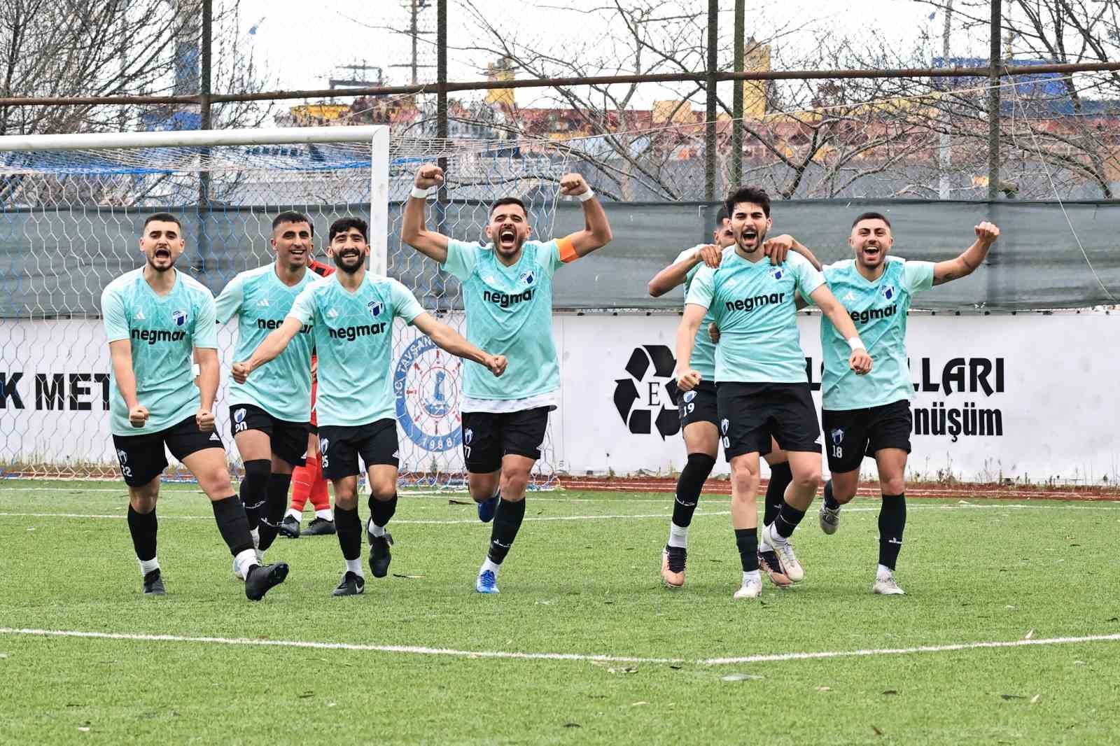 Şampiyon Tavşanlı kupasına kavuştu
