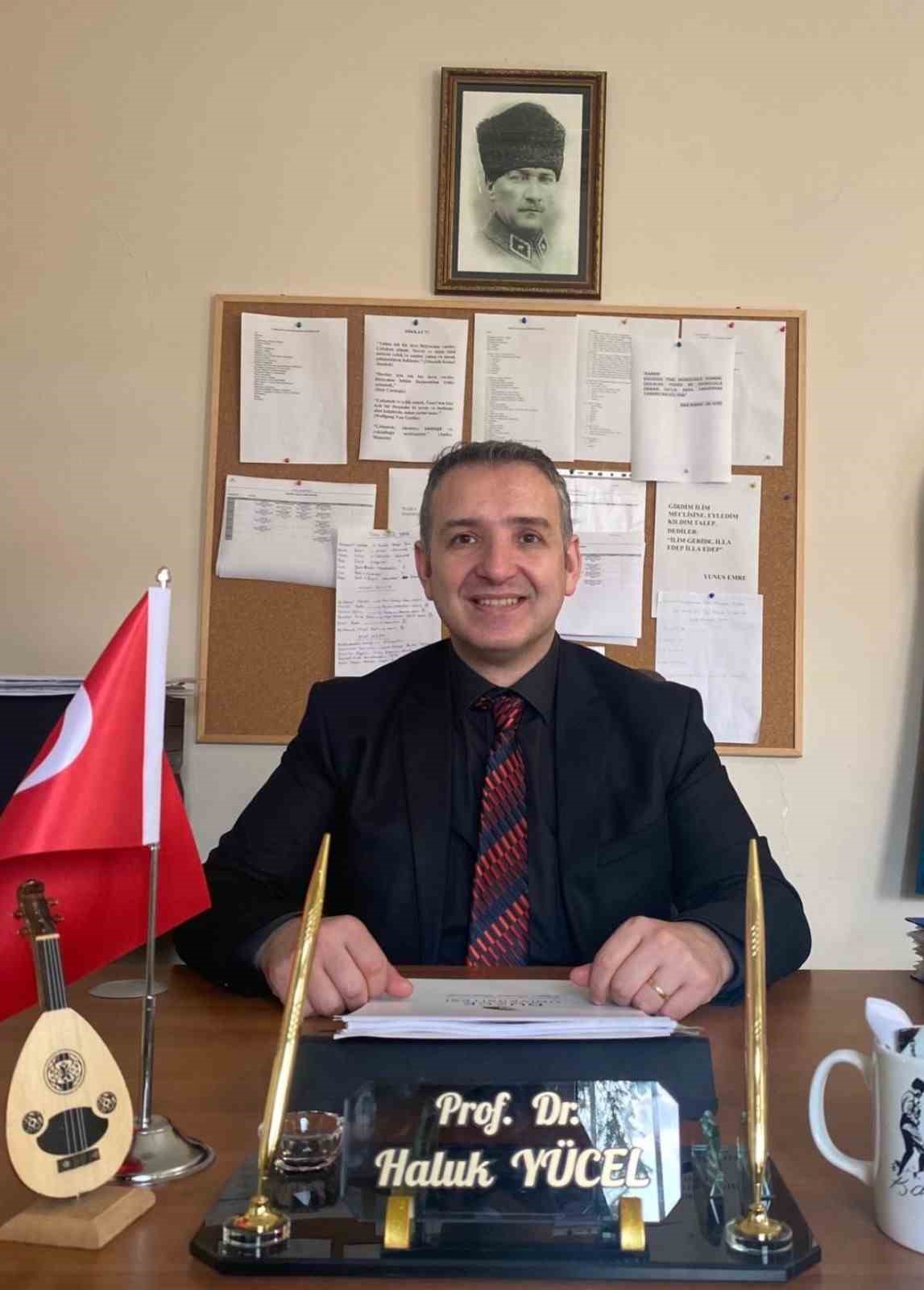 D&uuml;zce d&uuml;ğ&uuml;n adetleri ve m&uuml;zik pratikleriyle ilgili &ouml;zg&uuml;n araştırma
