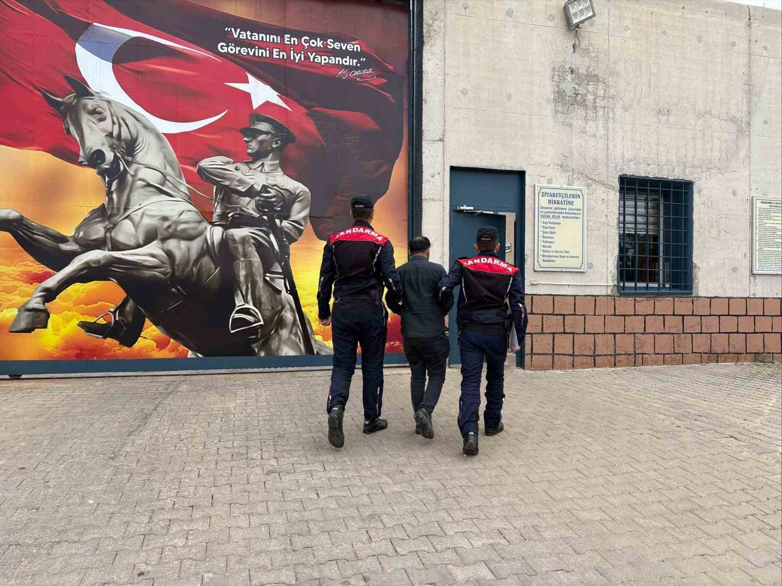 Kilis’te aranan 9 şahıs yakalandı