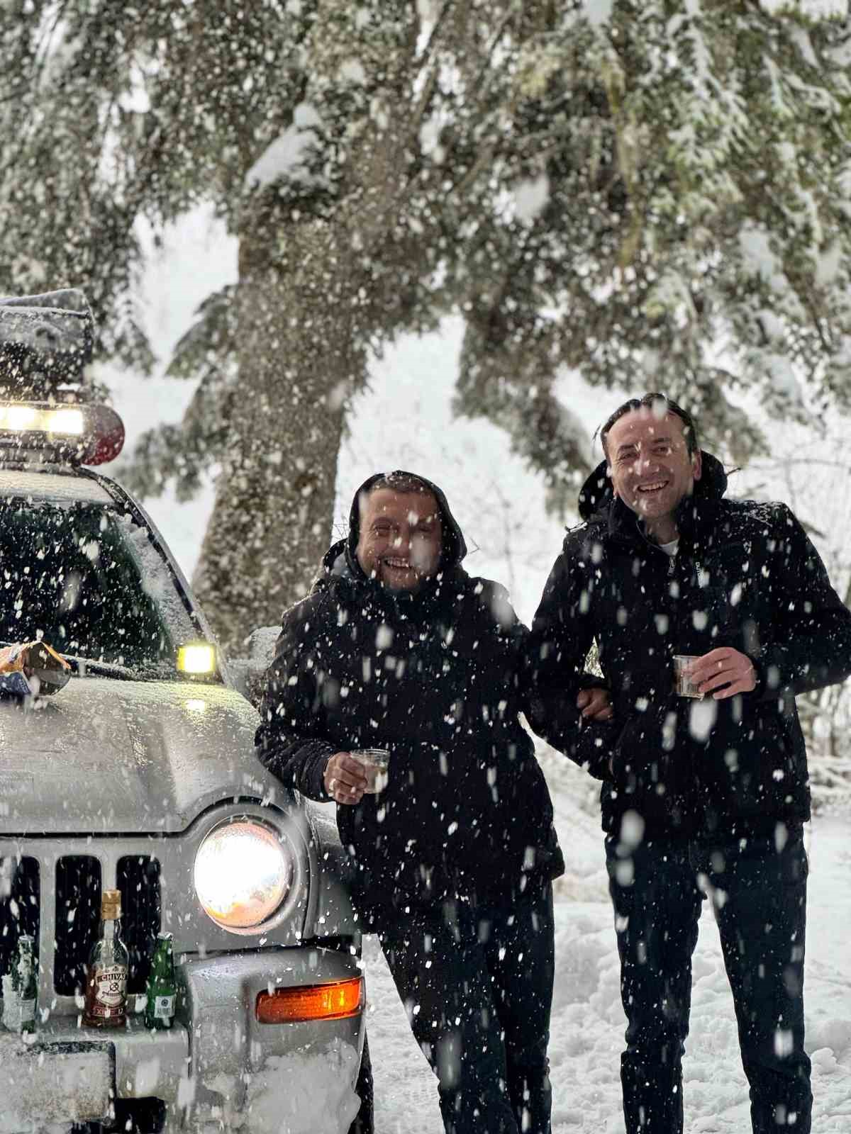 Y&uuml;ksek kesimlerde arazi ara&ccedil;larıyla kar keyfini yaşadılar
