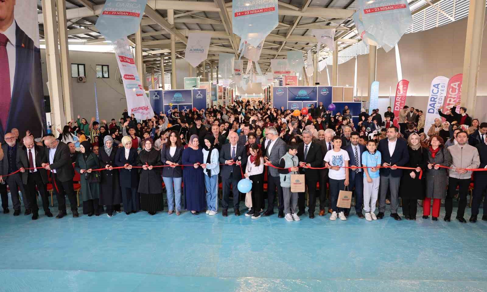 Darıca Kitap Fuarı 4. kez kitapseverlerle buluştu
