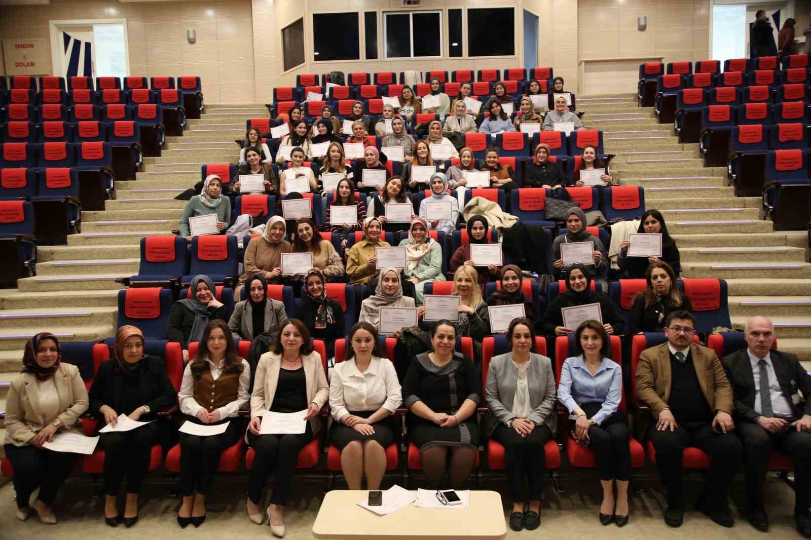 Ebelere "Normal Doğum Eylem Planı" bilgilendirmesi