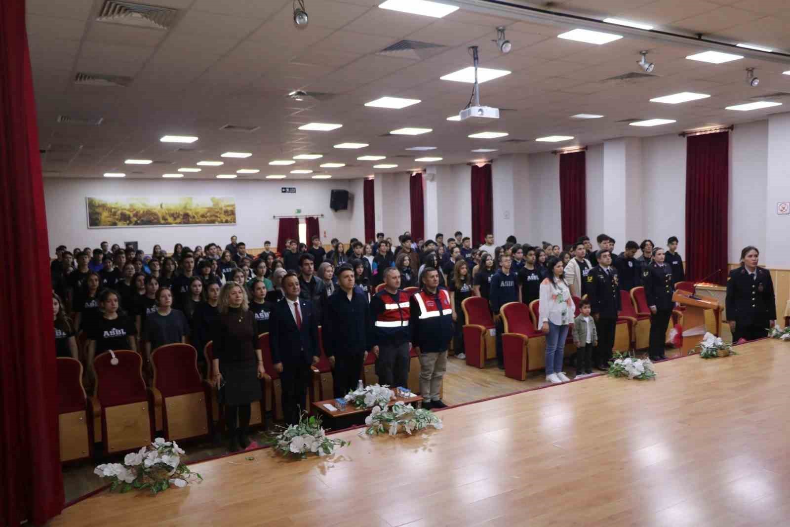 Lise öğrencileri jandarmayı yakından tanıdı
