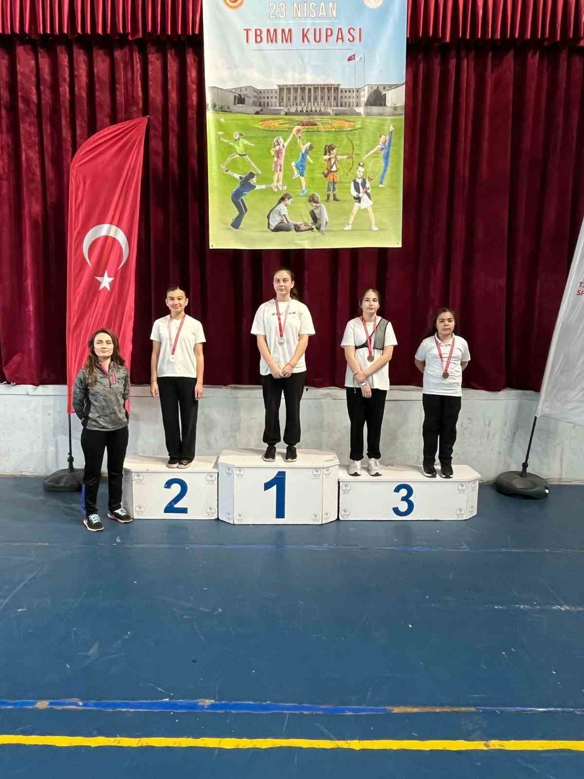 Hedefi 12&rsquo;den vurdular
