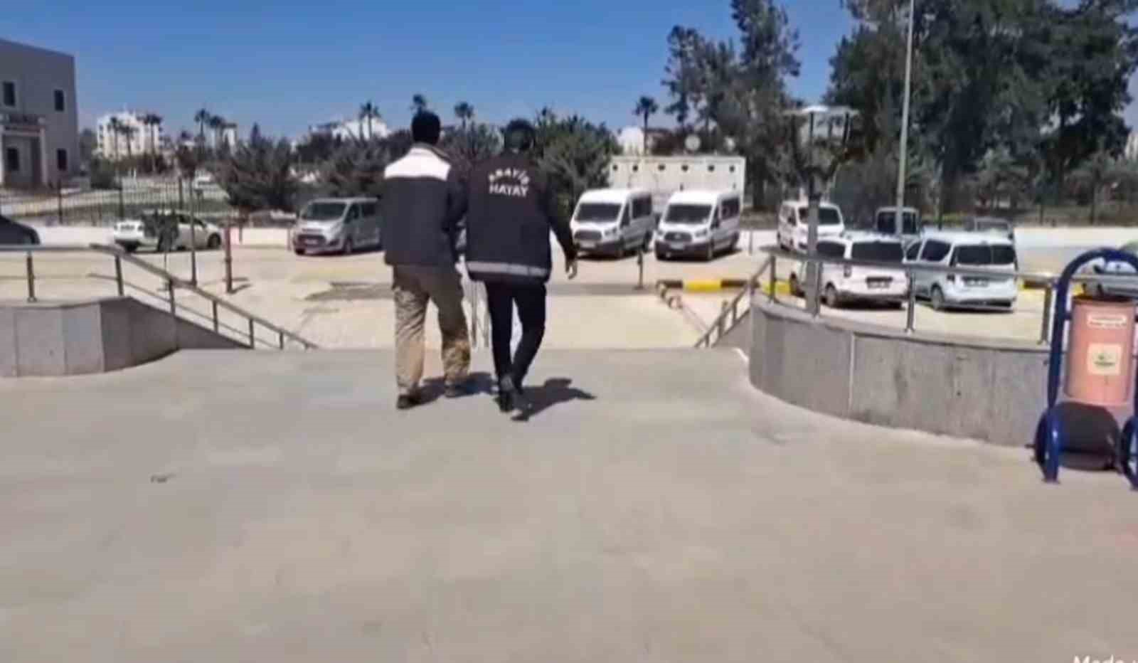 Hatay’da hapis cezası ile aranan 4 kişi tutuklandı