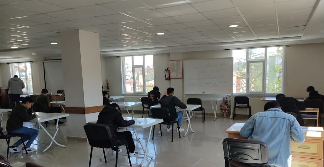 Bozkır&rsquo;da Umre ziyareti &ouml;d&uuml;ll&uuml; Gen&ccedil;lik Bilgi Yarışması d&uuml;zenlendi
