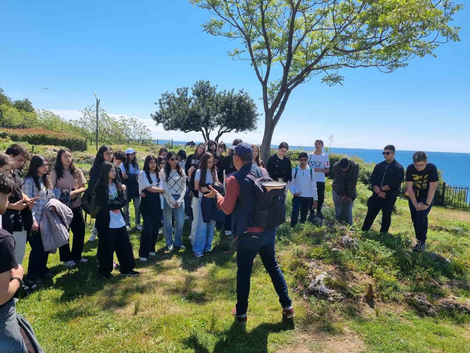 Antalya’da iklim liderleri sahada