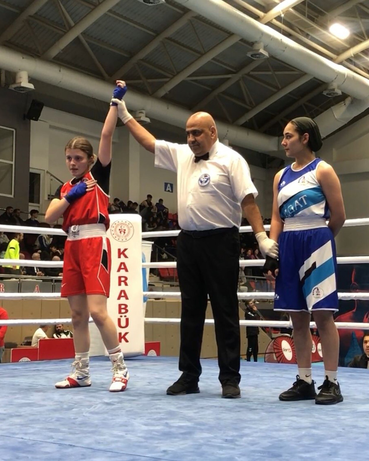 Kütahya Belediyespor’un genç boksörlerinden Türkiye Şampiyonası’nda büyük başarı