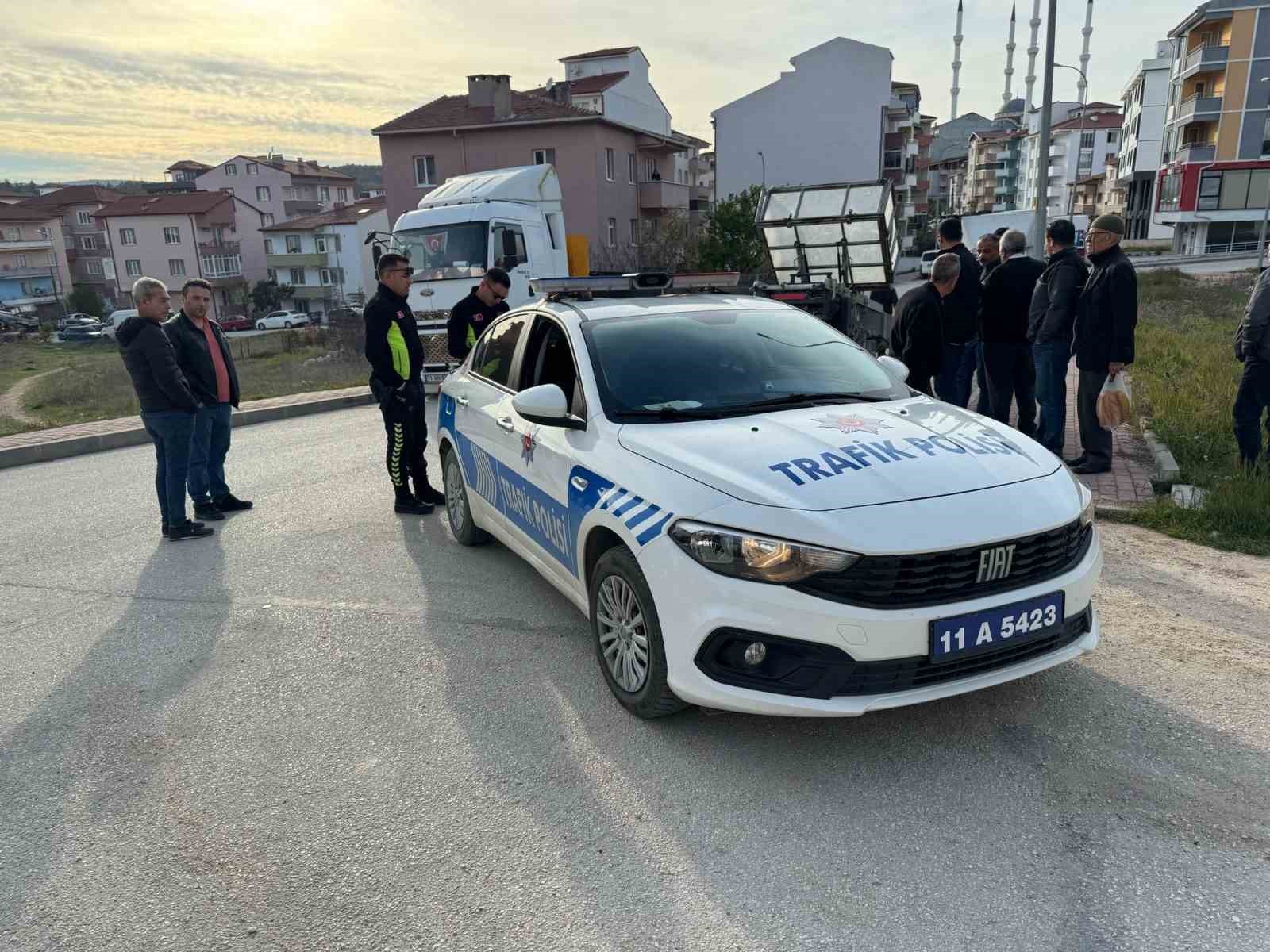 Otomobil ile motosikletin çarpıştığı kazada 1 kişi yaralandı