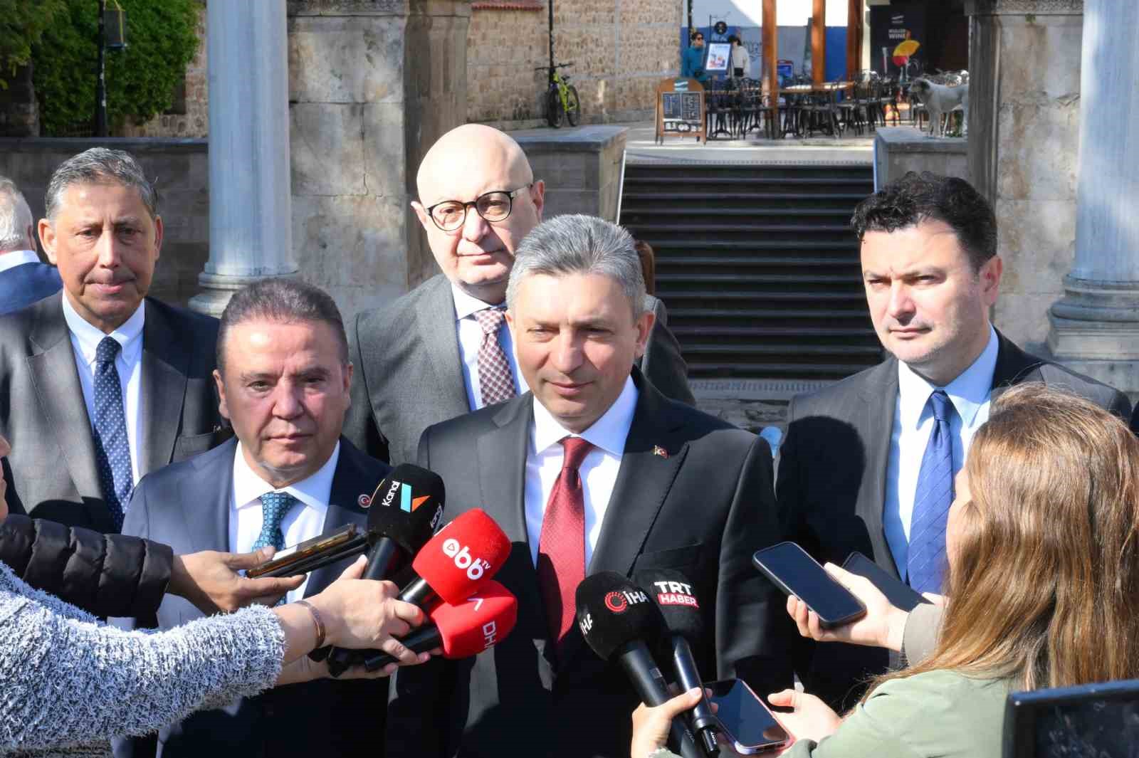 Antalya’da turizm sezonu umutlu başladı: "Rekorları yeniden kıracağız"