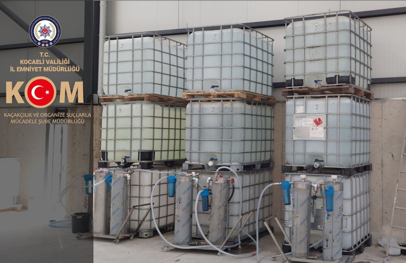 Binlerce kişiyi ölümün ucundan polis ekipleri kurtardı