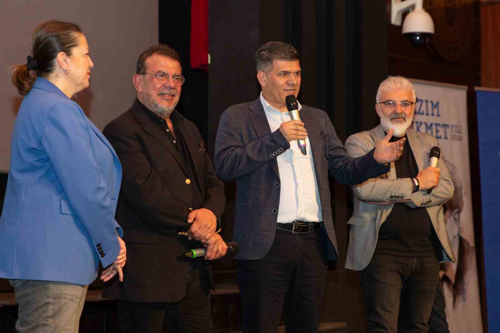 Nebil &Ouml;zgent&uuml;rk&rsquo;&uuml;n &lsquo;N&acirc;zım Aramızda&rsquo; belgeseli Bursalılarla buluştu
