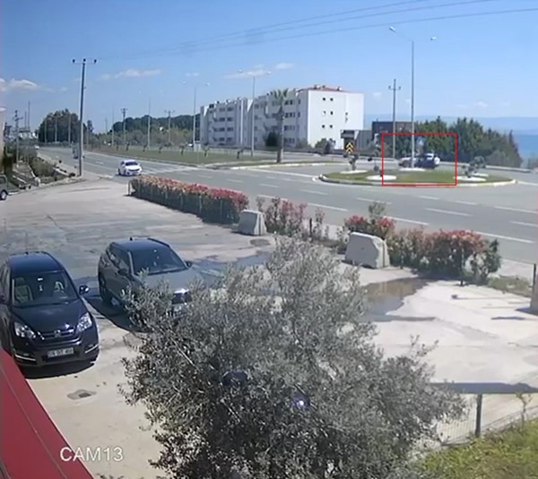 Balıkesir’de otomobille çarpışan motosikletli yaralandı