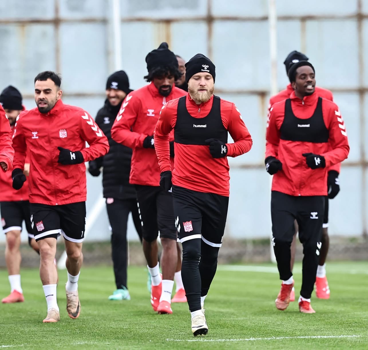 Sivasspor’da Kasımpaşa maçı hazırlıkları başladı
