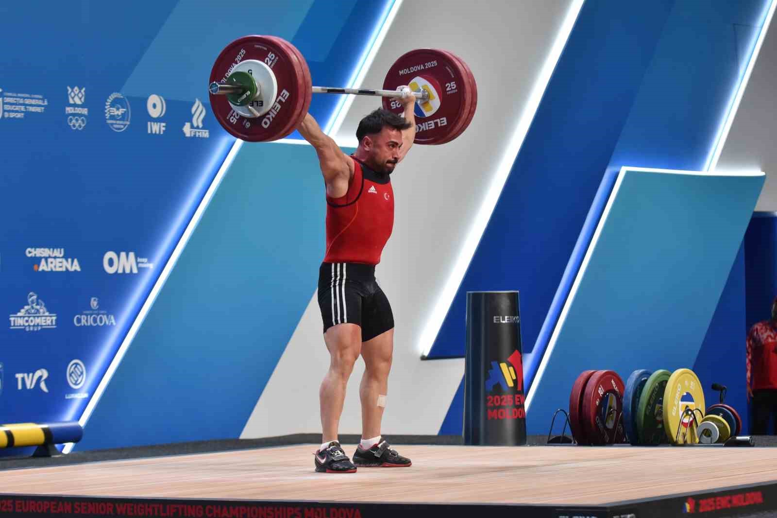 Kaan Kahriman, Avrupa Halter Şampiyonası’nda altın madalya kazandı
