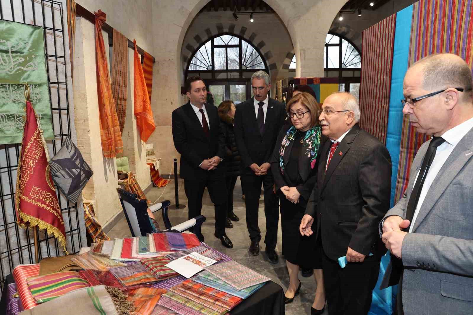 El emeği g&ouml;z nuru Kutnu belgeseli g&ouml;sterimi d&uuml;zenlendi
