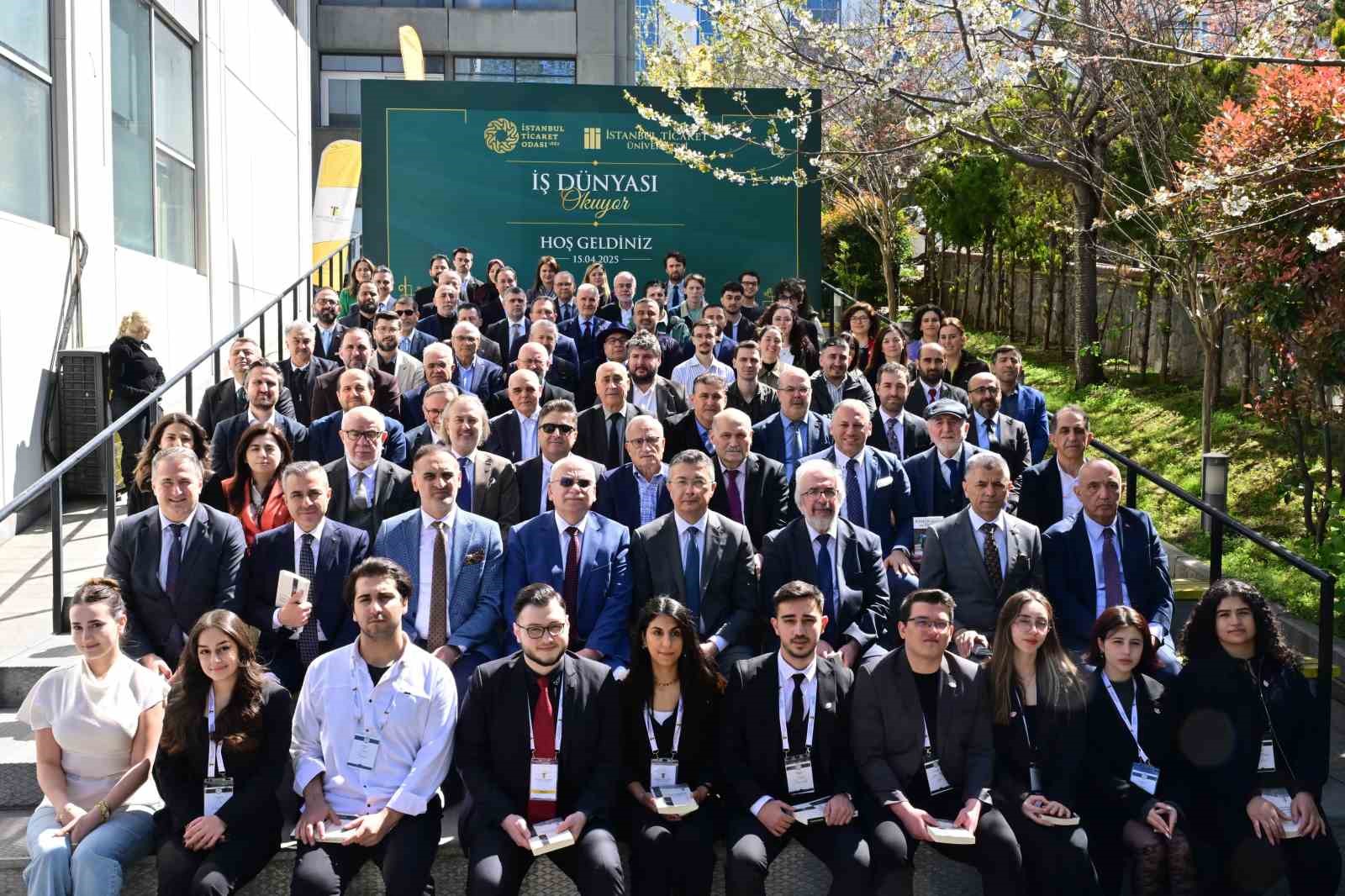 İTO’nun ‘İş Dünyası Okuyor’ etkinliği iş insanlarını bir araya getirdi