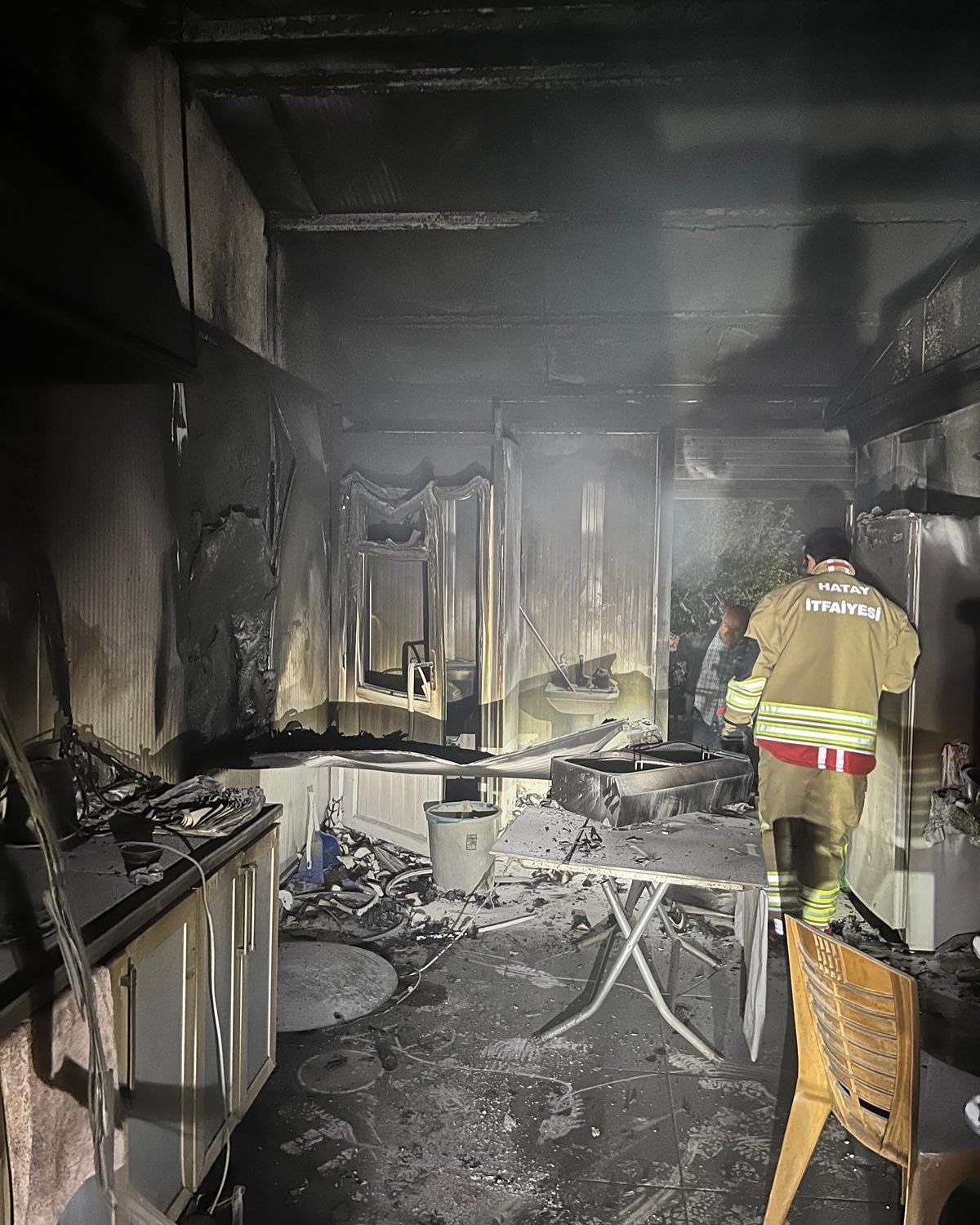 D&ouml;nercide korkutan yangın
