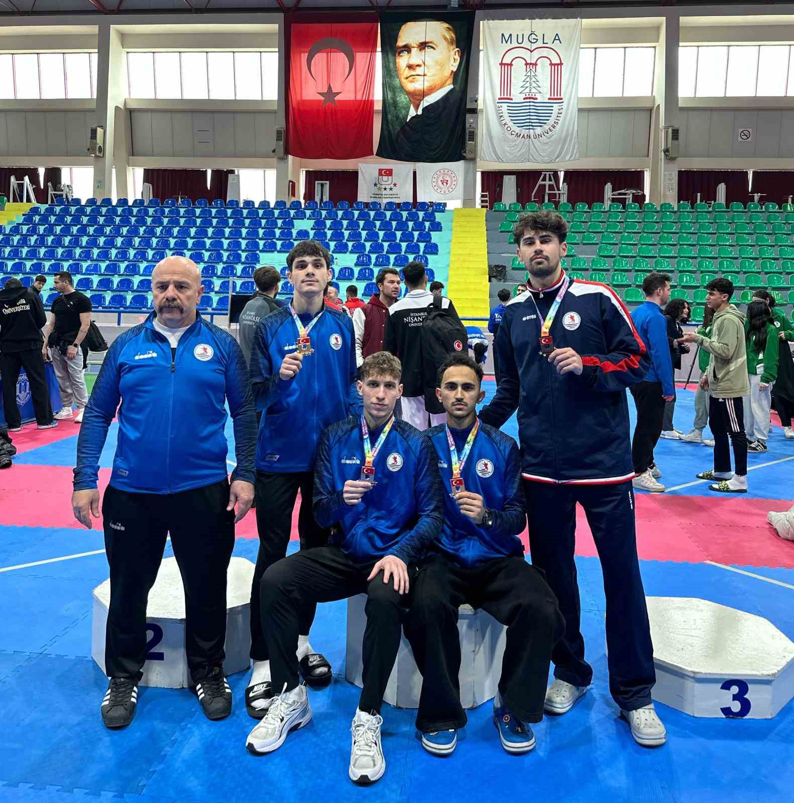 OM&Uuml;&rsquo;l&uuml; &ouml;ğrencilerin tekvando başarısı
