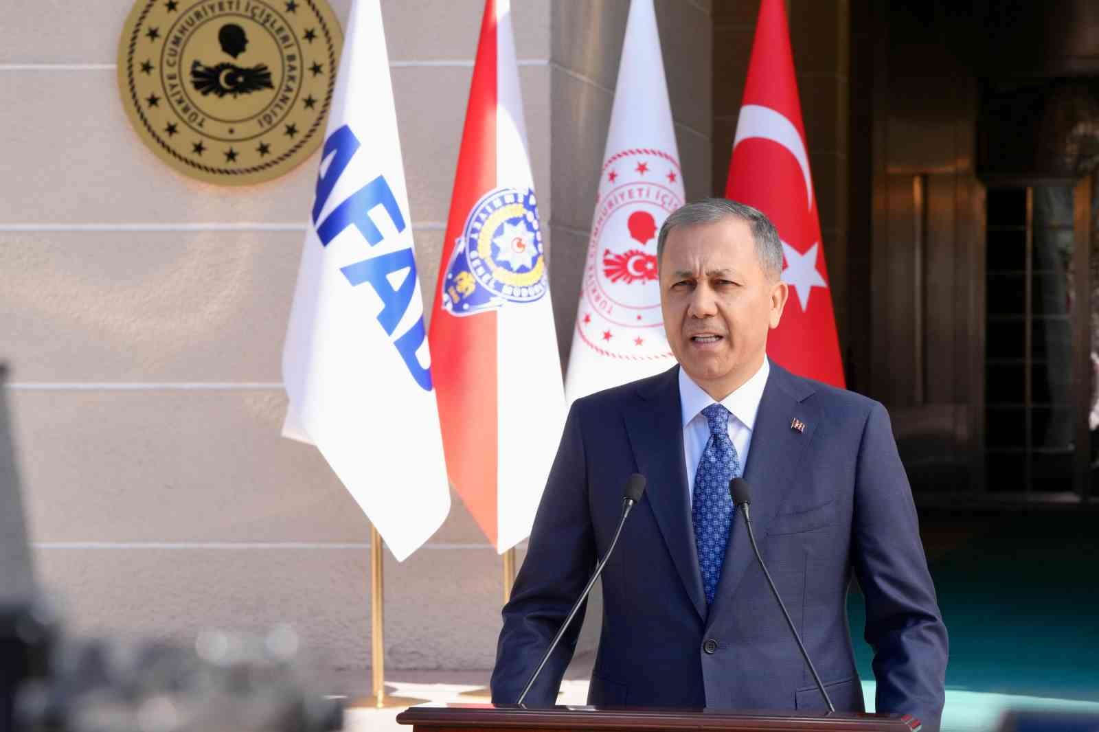 Bakan Yerlikaya duyurdu: Uluslararası uyuşturucu tacirlerine yönelik ‘Orkinos-Bulut’ operasyonunda 234 şüpheliye gözaltı