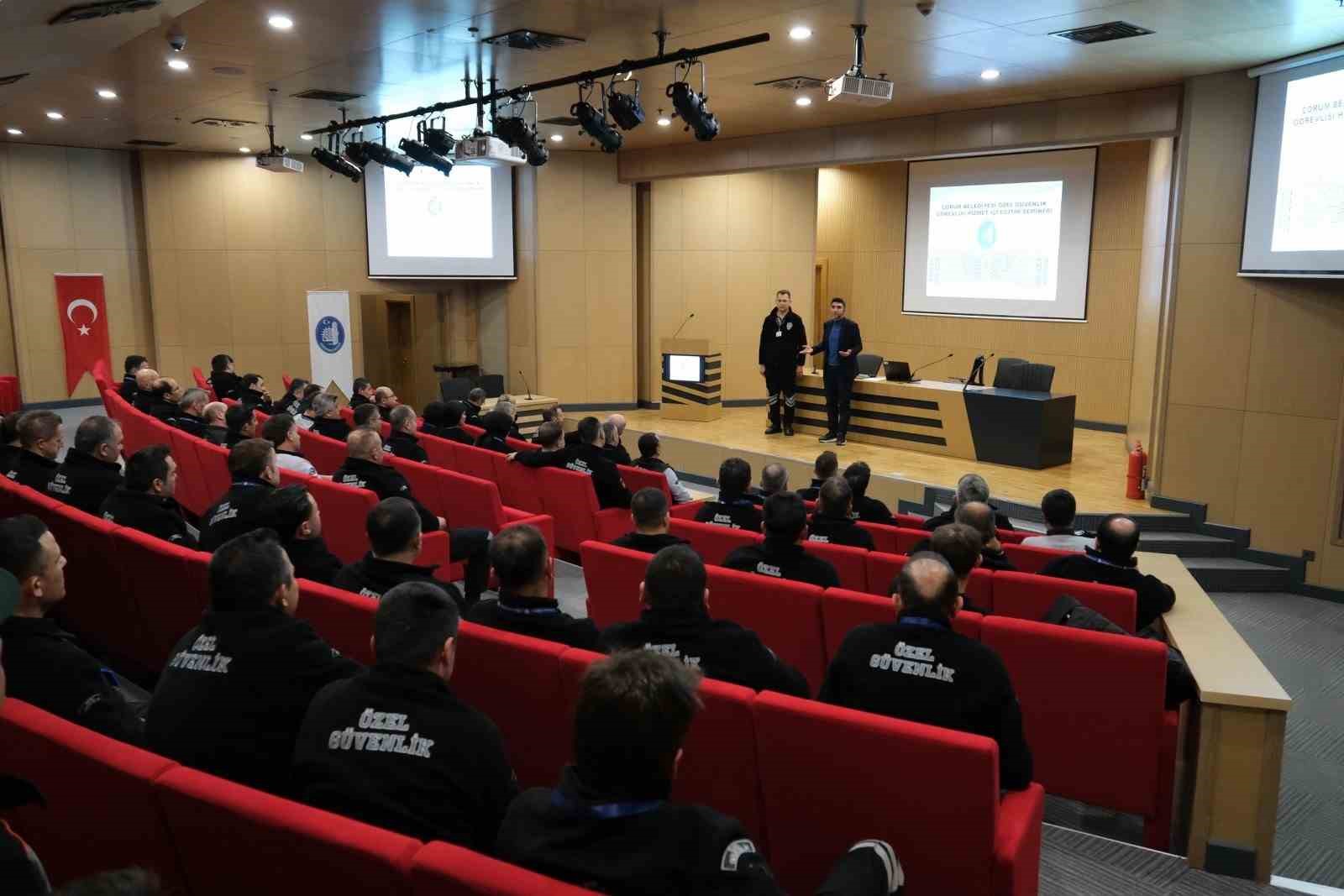 &Ccedil;orum Belediyesinden g&uuml;venlik personeline iletişim hizmeti
