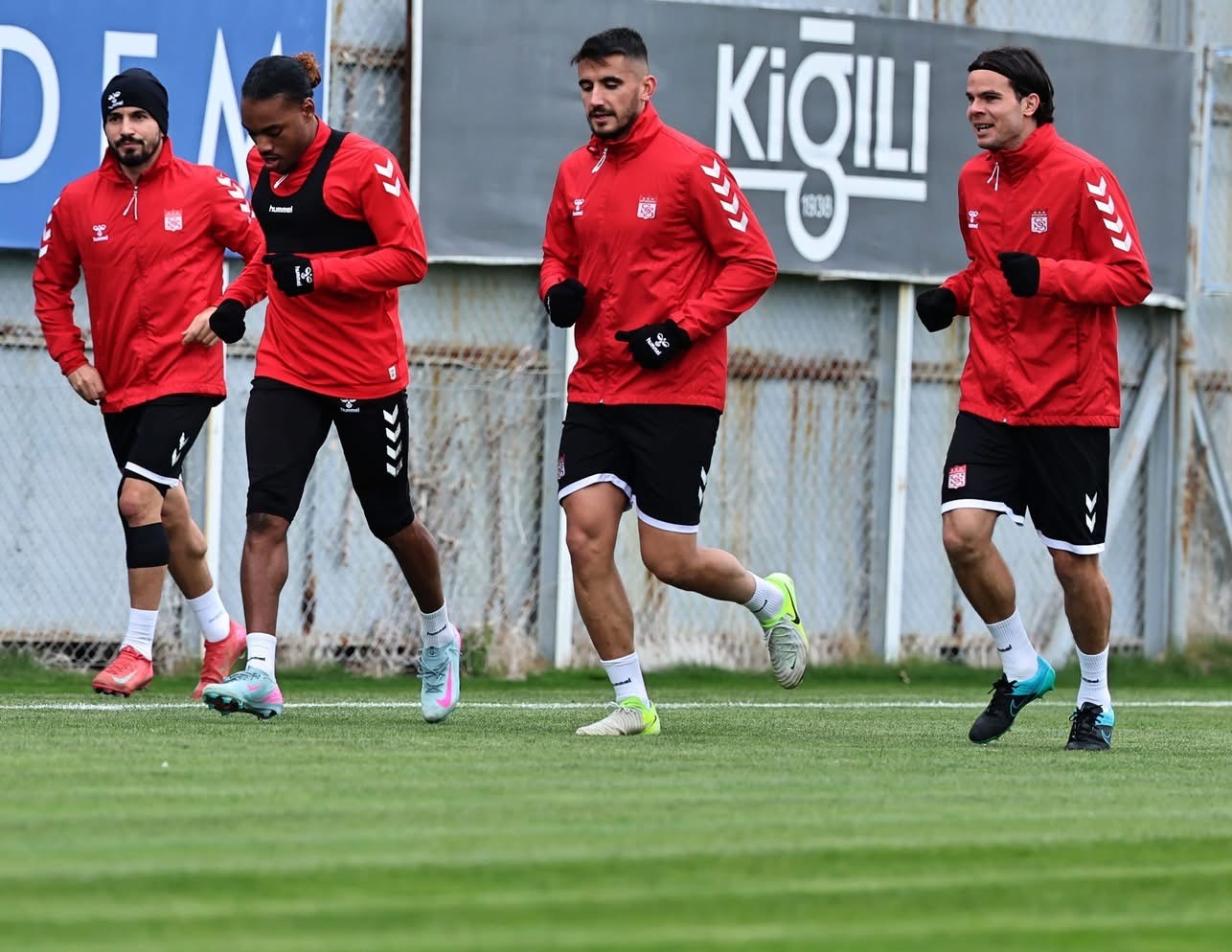 Sivasspor’da Kasımpaşa maçı hazırlıkları başladı