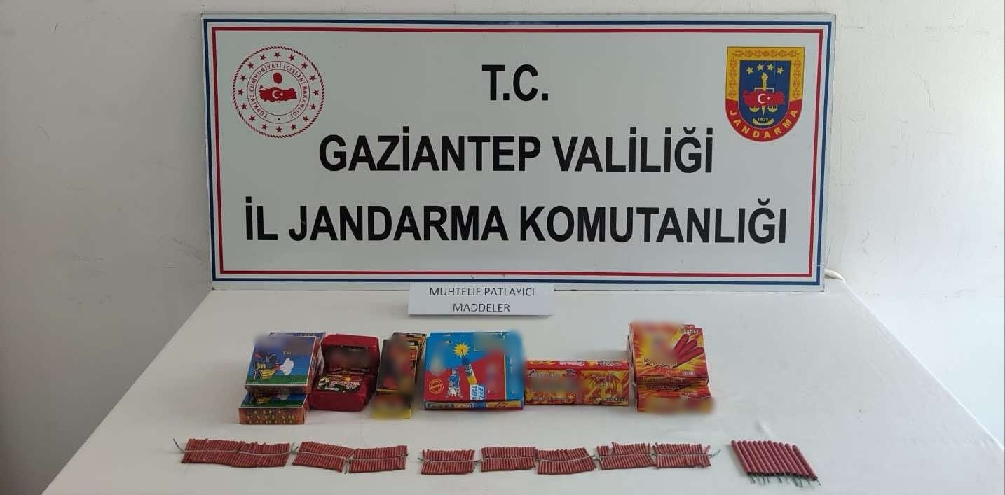 Gaziantep’te izinsiz havai fişek ve patlayıcı madde satan şahıs yakalandı
