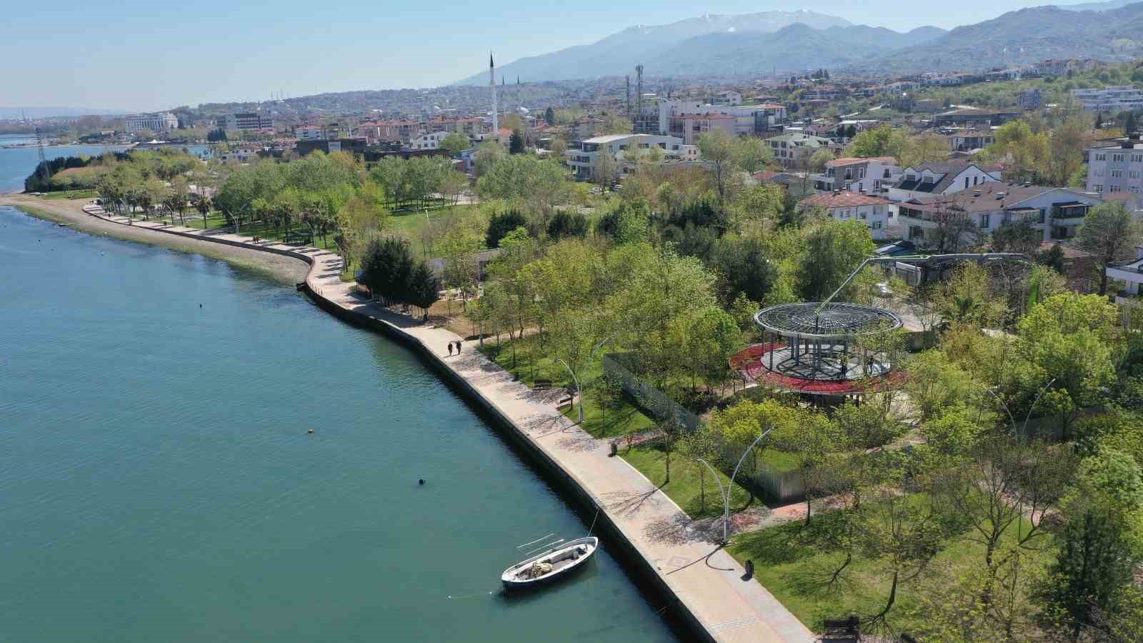 Başiskele’ye Kitap Kafe kazandırılıyor