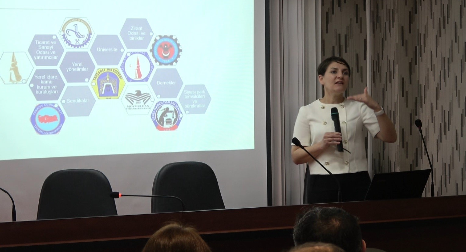 Tavşanlı’da ’Yeşil gelecek’ masaya yatırıldı