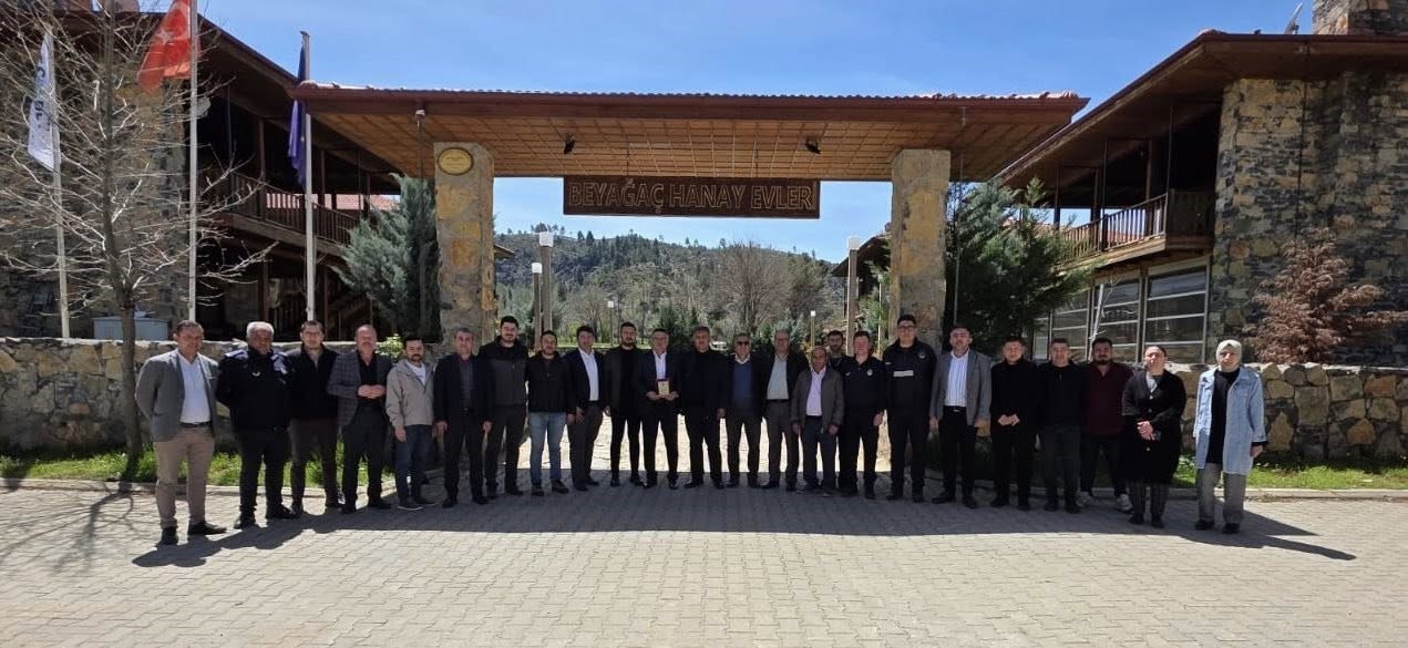 Beyağa&ccedil; Belediyesinin emektar zabıtasına duygusal veda
