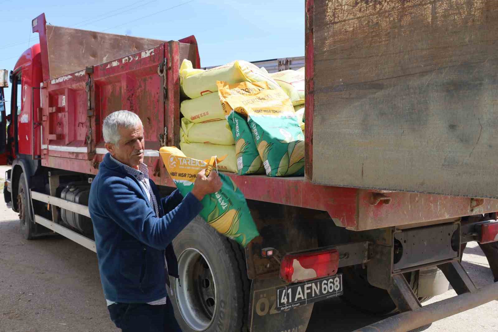 Çiftçiye yüzde 50 hibeli tohum ve gübre desteği