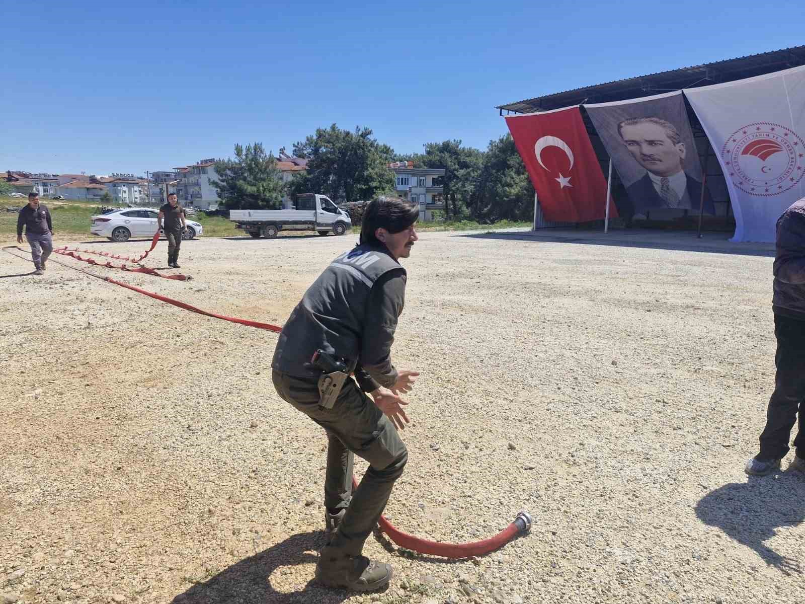 Manavgat’ta orman yangınıyla mücadele eğitimi verildi
