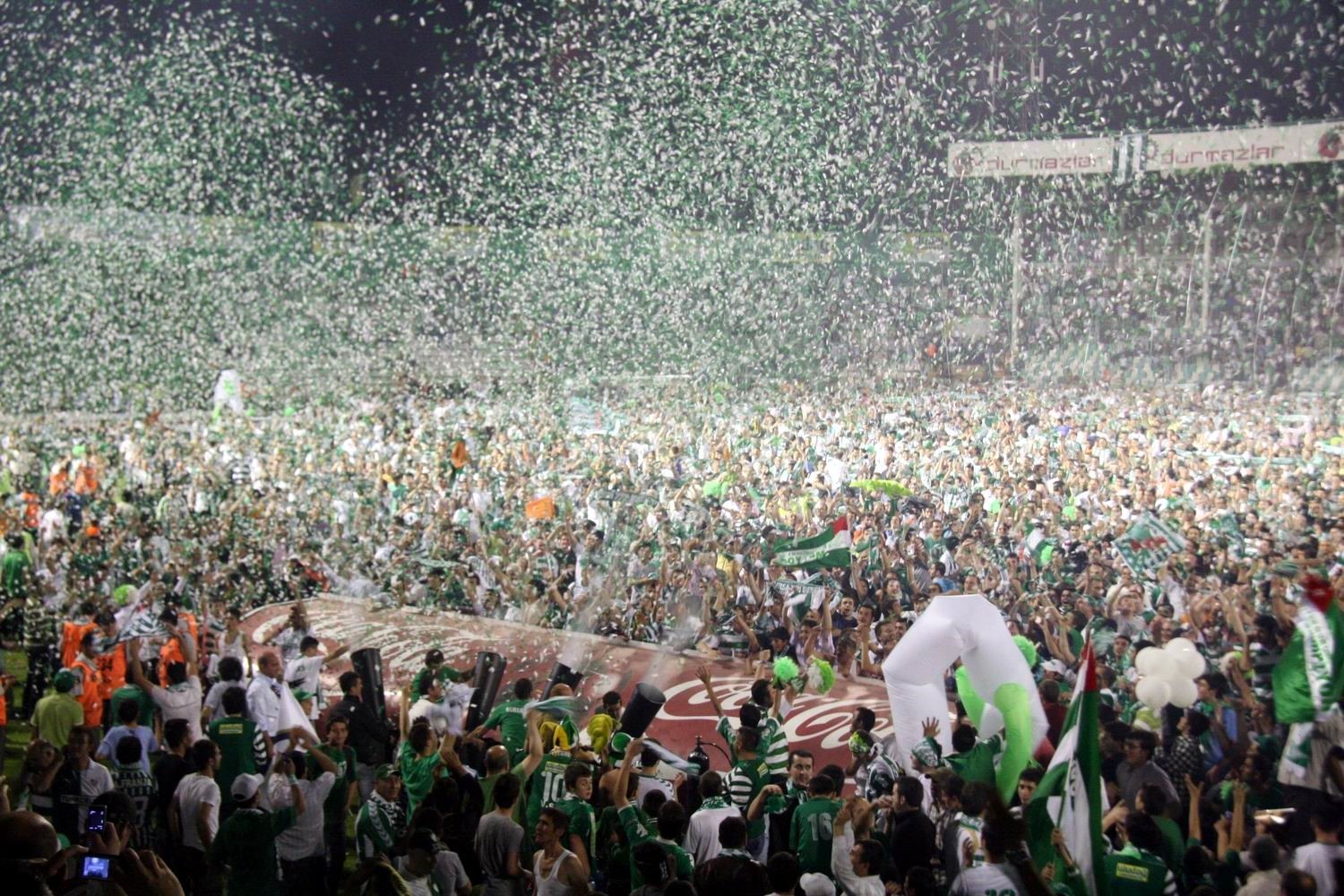 Bursaspor’un şampiyonluğu 15 yıl önce yaşananları hatırlattı