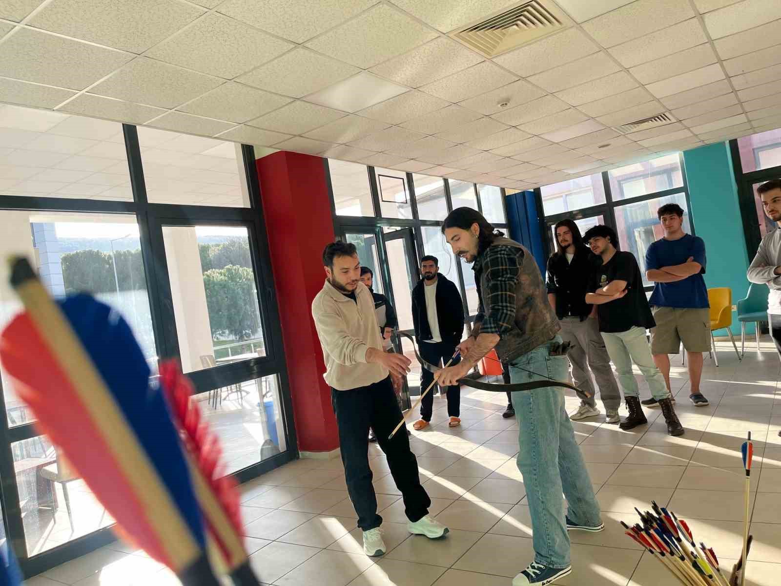 Muğla’daki yurtlarda geleneksel Türk okçuluğuna büyük ilgi