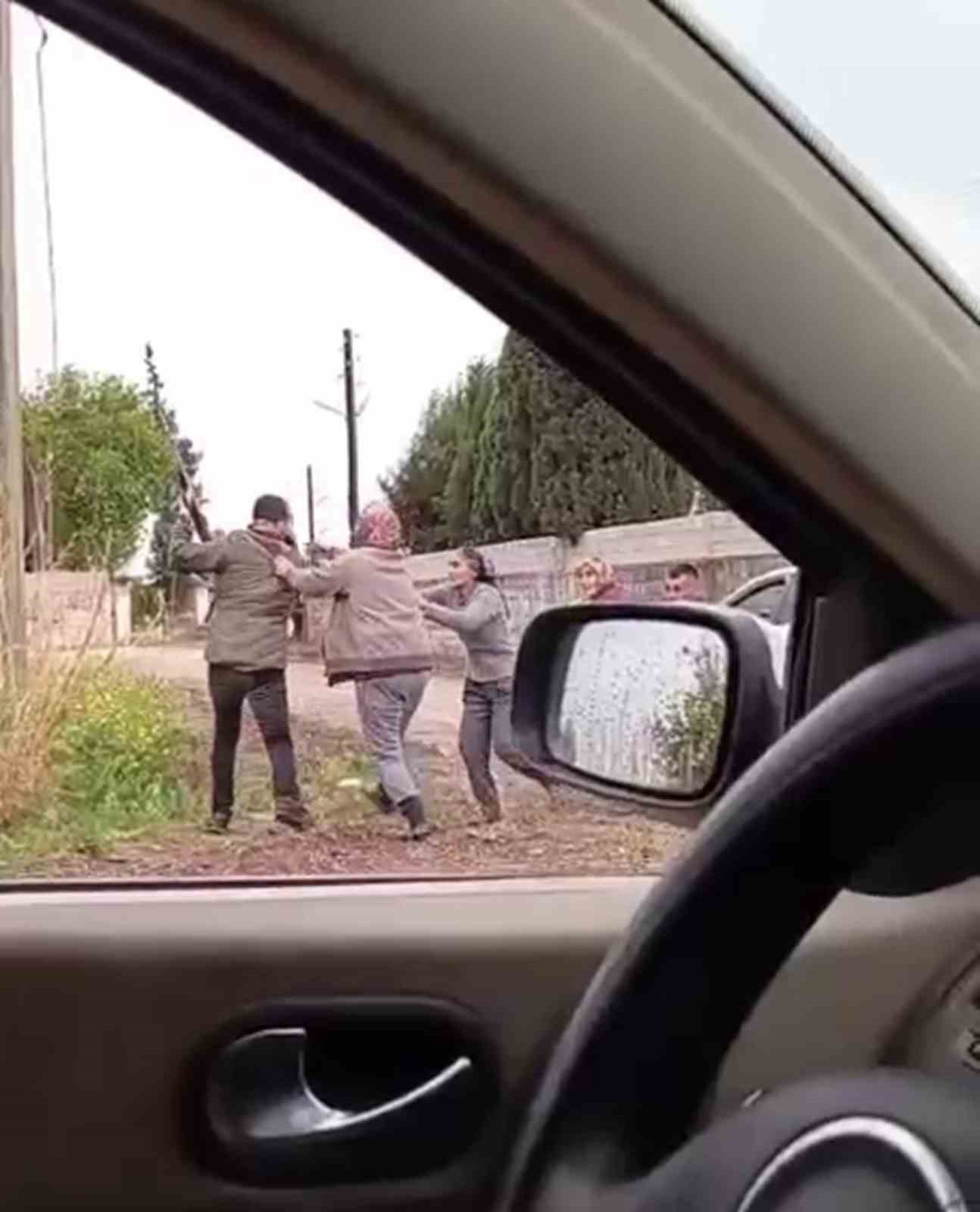 1 kişinin öldüğü, 1 kişinin ağır yaralandığı silahlı kavgada korku dolu anlar kamerada