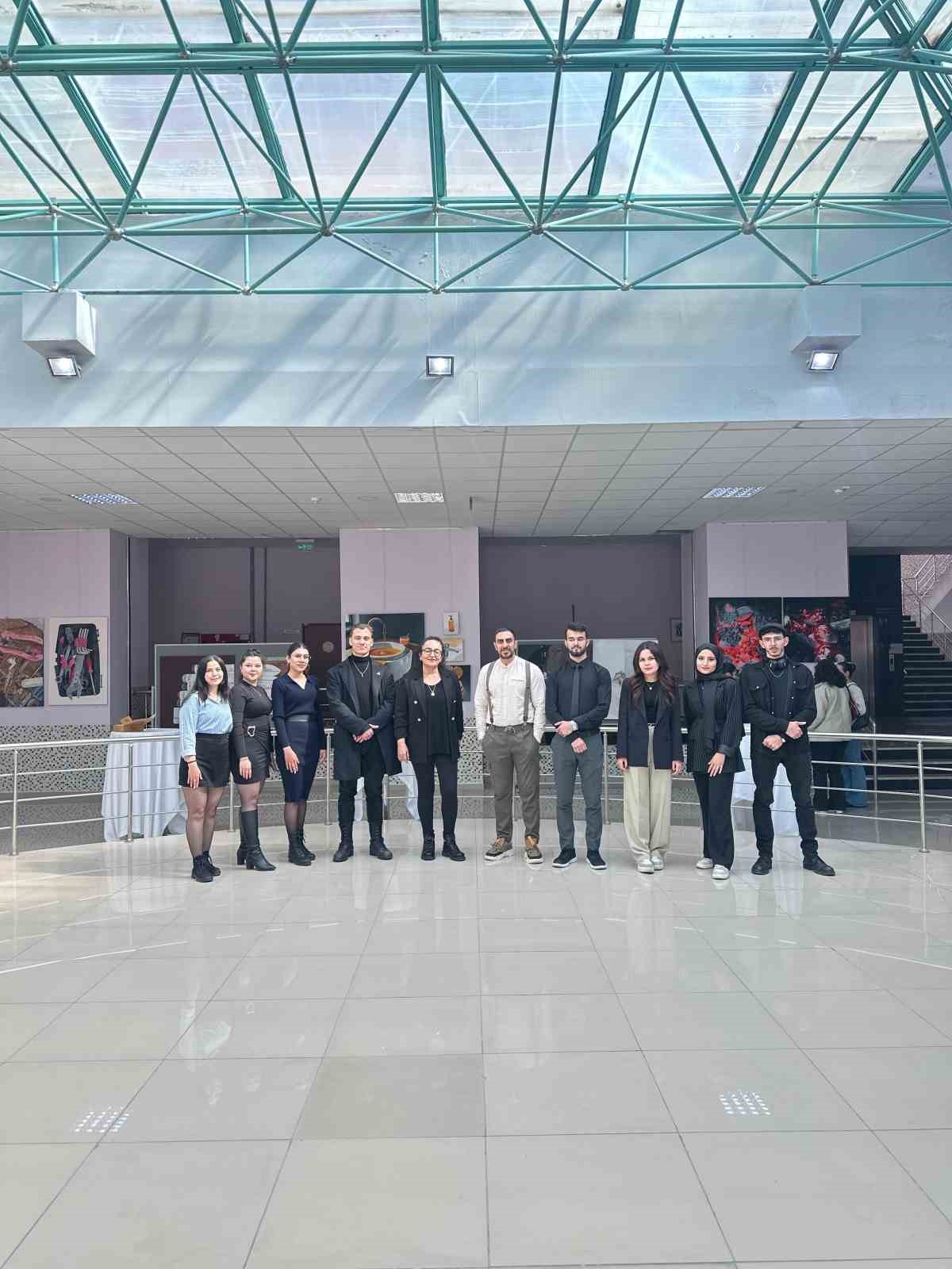 "Kolektif Alan 2 Sergisi " sanatseverlerle buluştu