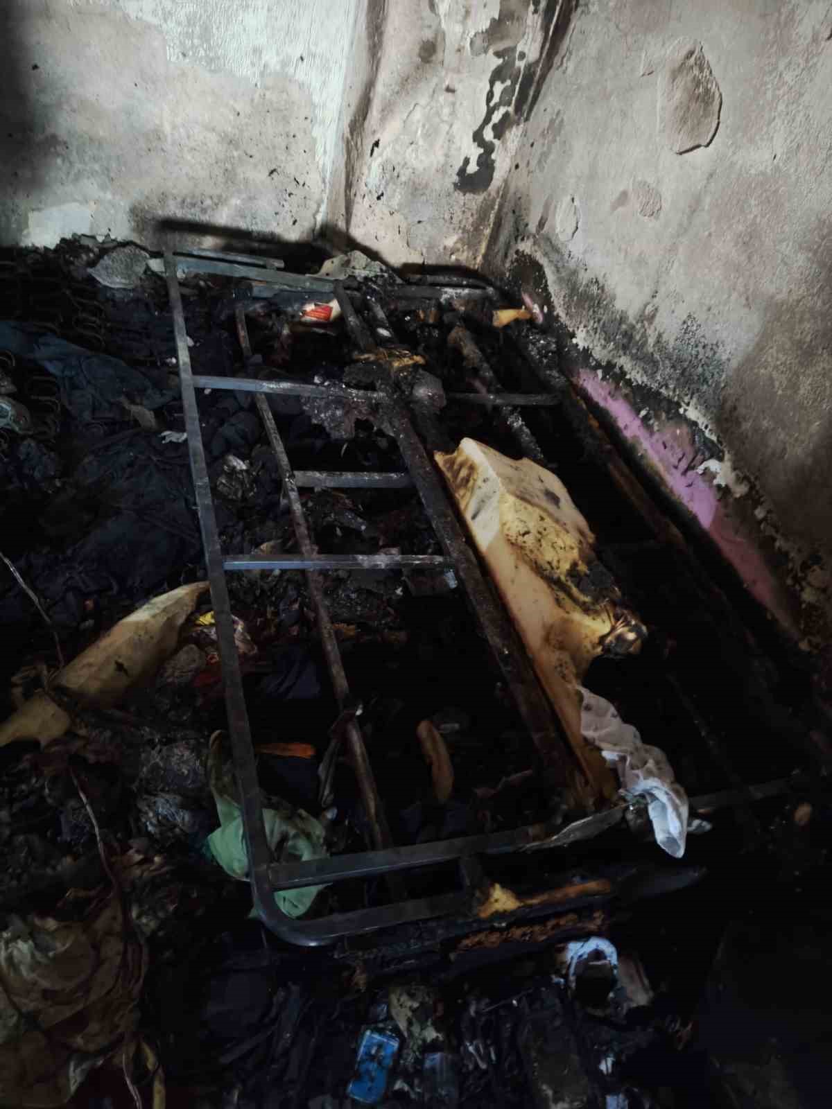 Başkan Ercan &Ouml;zel acılı aileyi ziyaret etti
