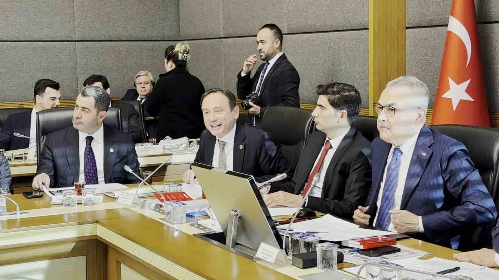 Milletvekili Keskinkılı&ccedil;, y&uuml;ksek b&uuml;t&ccedil;eli konserler &uuml;zerinden ABB&rsquo;ye AO&Ccedil;&rsquo;ye olan borcu hatırlattı
