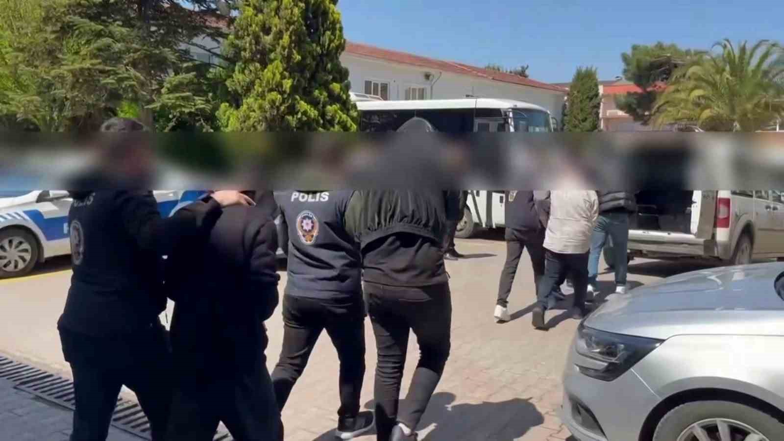 Engelli vatandaşı 500 bin TL dolandıran 4 şahıs tutuklandı
