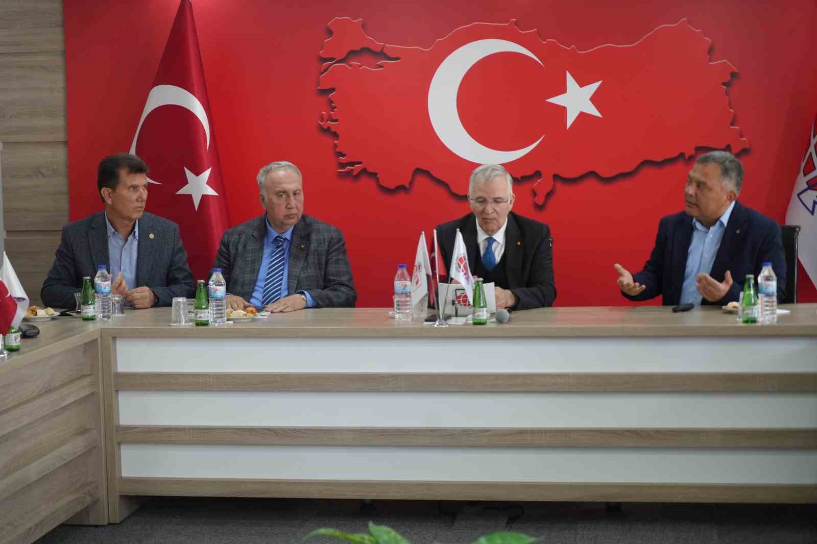 Niğde&rsquo;de zirai don elmayı vurdu
