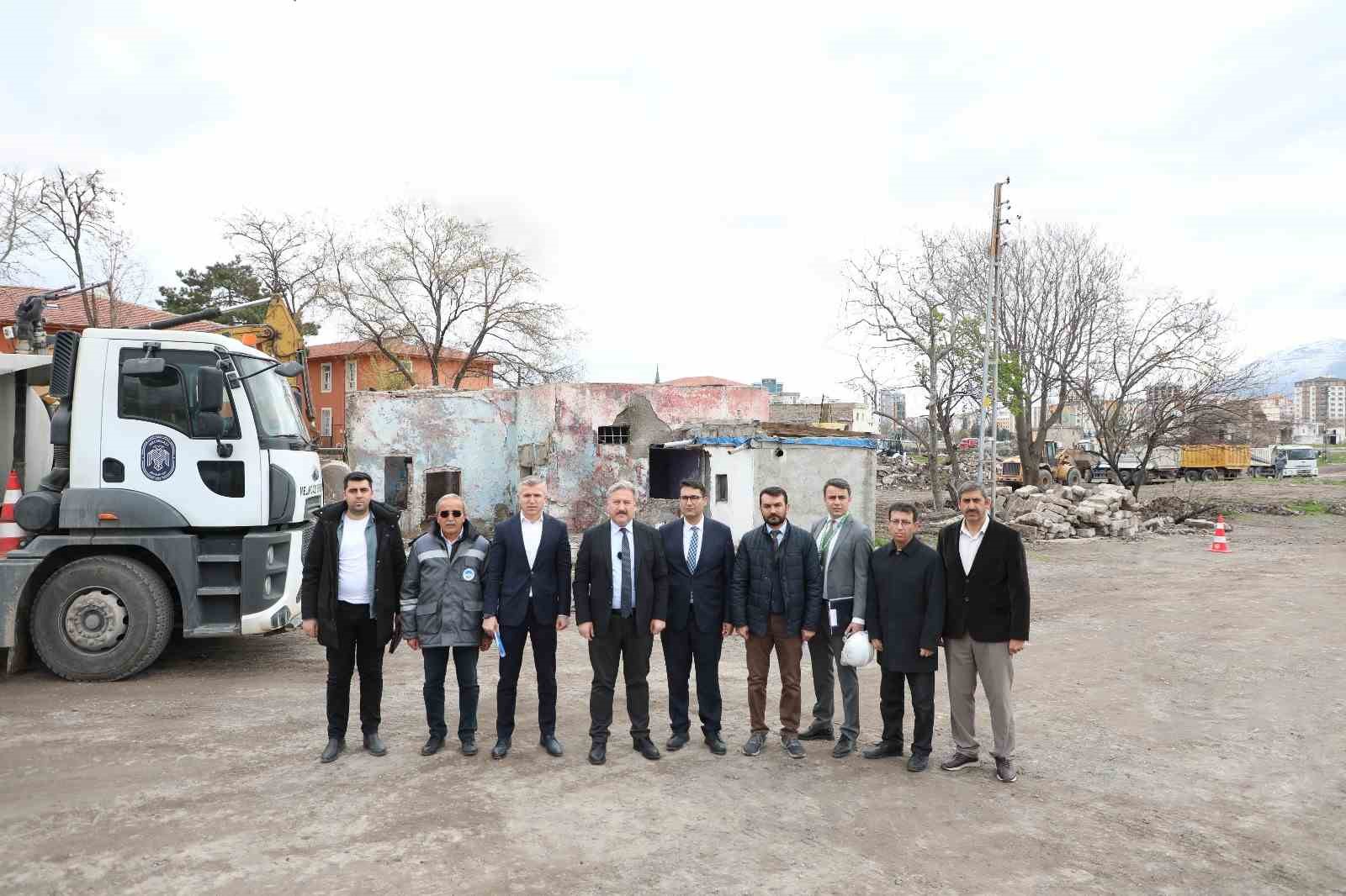 Başkan Palancıoğlu: "Melikgazi&rsquo;de metruk yapı kalmayacak"
